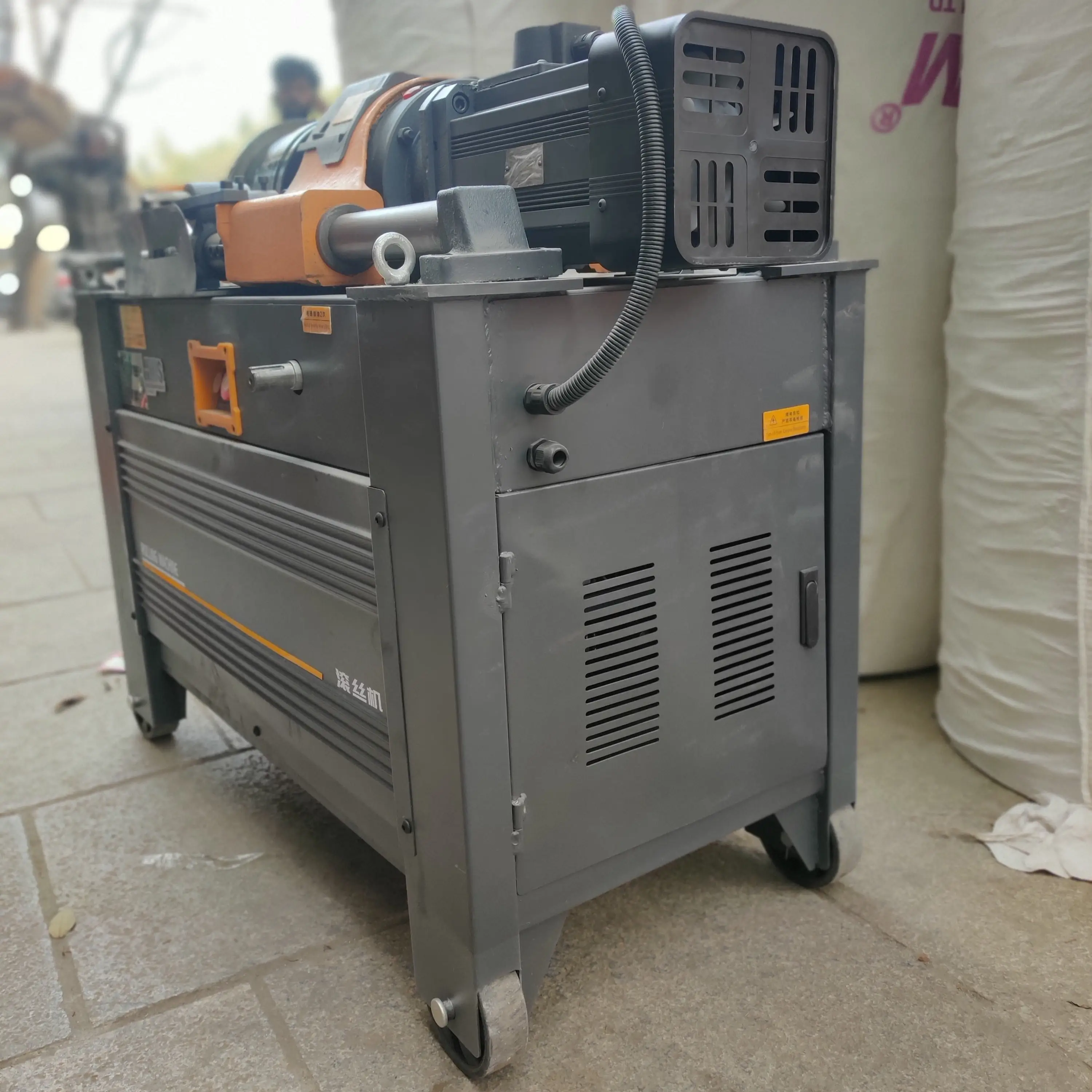 Threading Machine - Image 3